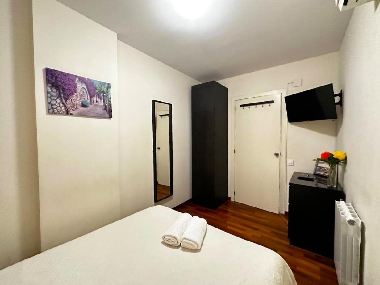 Rooms Arago Barcelona Exteriör bild