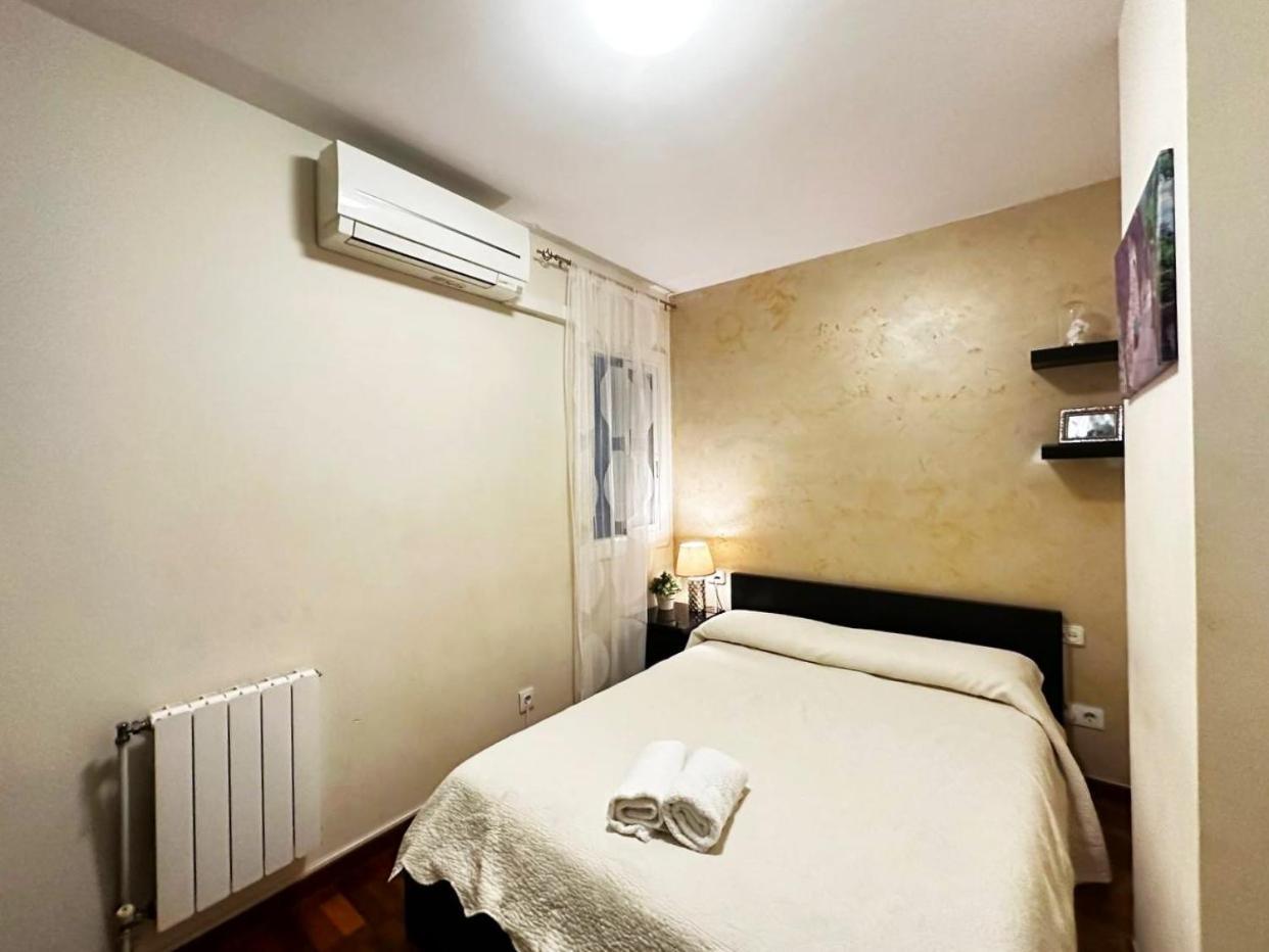 Rooms Arago Barcelona Exteriör bild