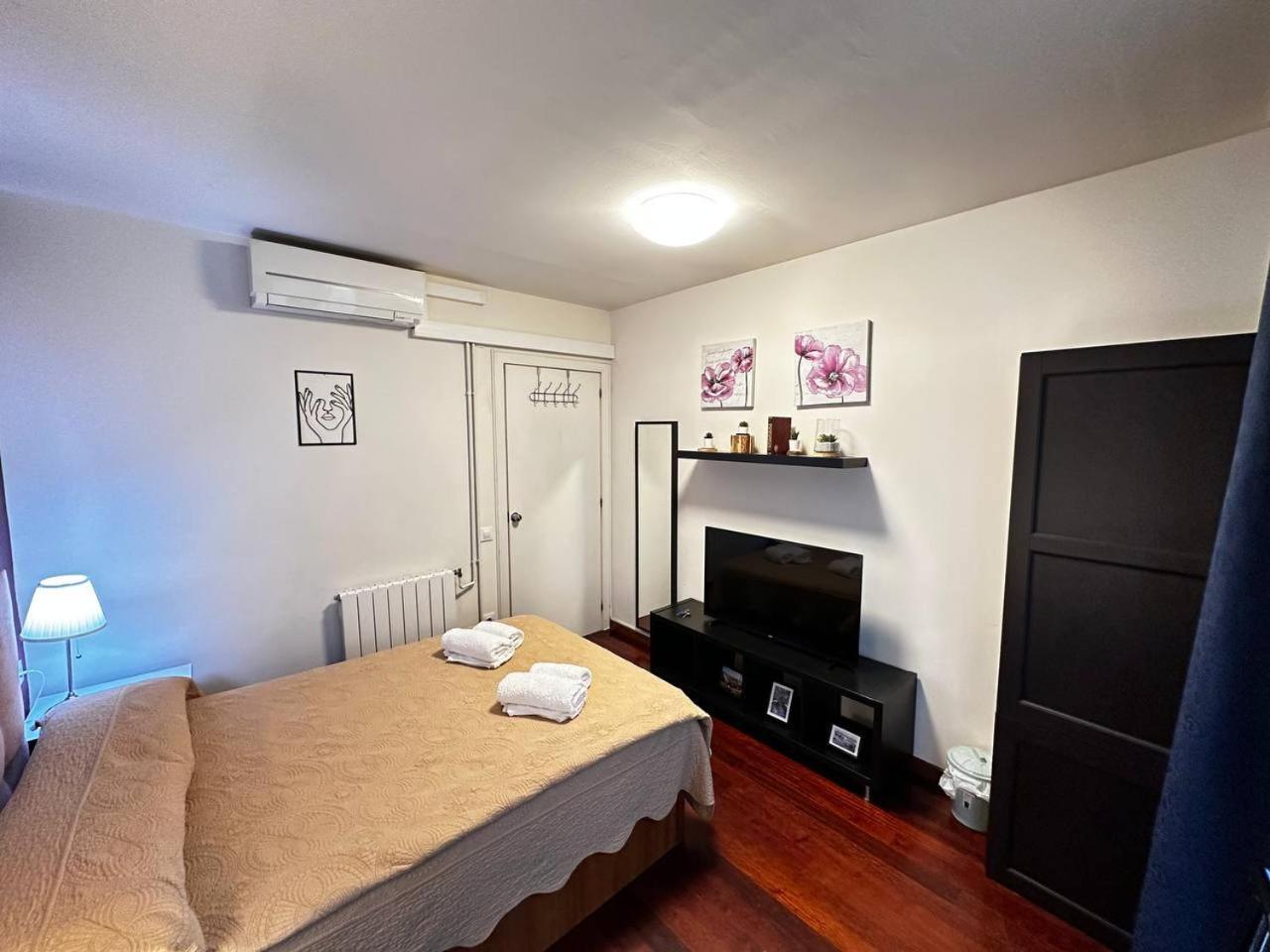 Rooms Arago Barcelona Exteriör bild