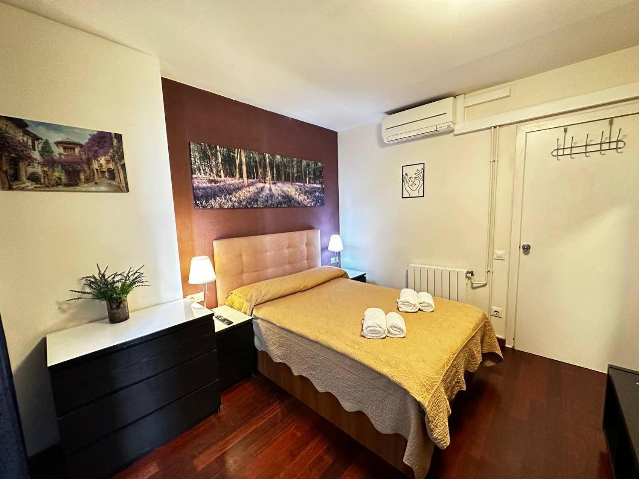 Rooms Arago Barcelona Exteriör bild