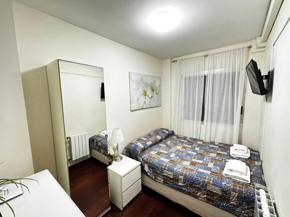 Rooms Arago Barcelona Exteriör bild
